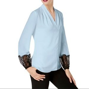 🌵Kobi blue king sleeve lace detail blouse.  S